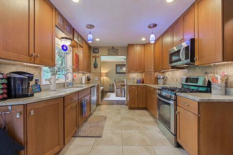 1011 W Gregory St, Normal, IL 61761 photo 7