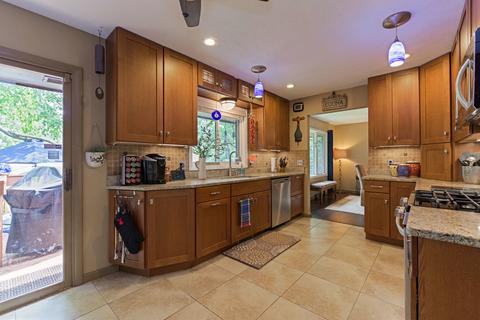1011 W Gregory St, Normal, IL 61761 photo 9