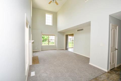 1216 Heron Dr, Normal, IL 61761 photo 3