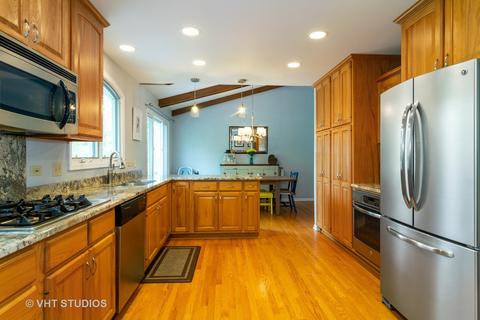 1611 Stoddard Ave, Wheaton, IL 60187 photo 4