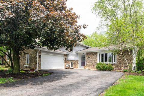 1611 Stoddard Ave, Wheaton, IL 60187 photo 1