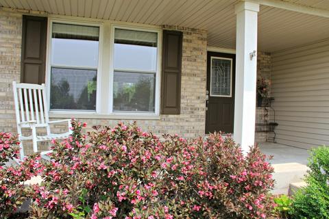 1156 Griffith Ave, Elburn, IL 60119 photo 3