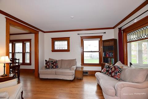 62 N Worth Ave, Elgin, IL 60123 photo 5