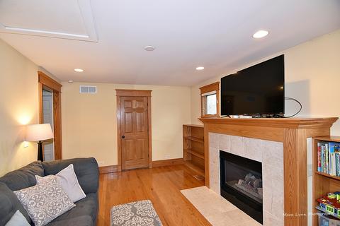 62 N Worth Ave, Elgin, IL 60123 photo 14