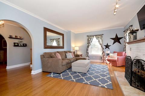 458 E Oriole Ave, Elmhurst, IL 60126 photo 5