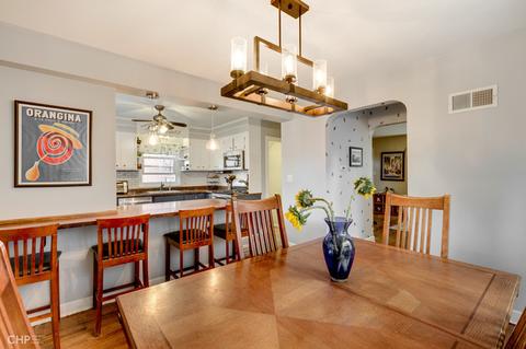 10124 S Artesian Ave, Chicago, IL 60655 photo 8