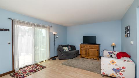 1833 Sessions Walk, Hoffman Estates, IL 60169 photo 9