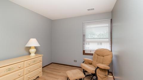 1833 Sessions Walk, Hoffman Estates, IL 60169 photo 18