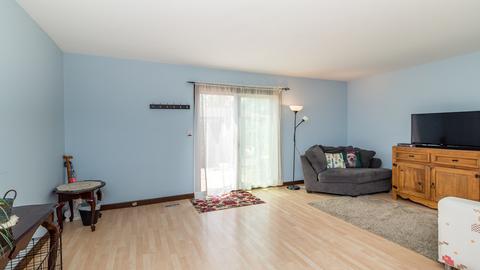 1833 Sessions Walk, Hoffman Estates, IL 60169 photo 7