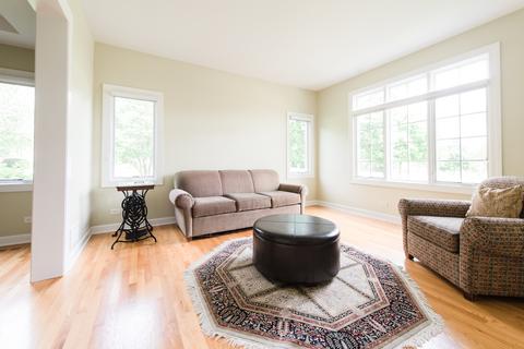 201 64th St, Willowbrook, IL 60527 photo 2