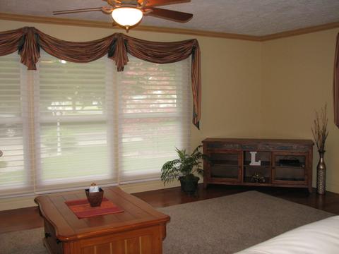 600 E Scott St, Tuscola, IL 61953 photo 5