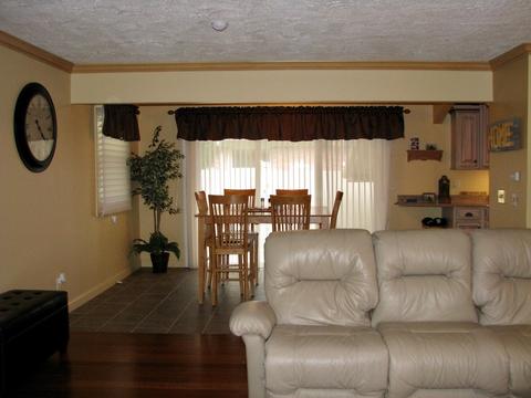 600 E Scott St, Tuscola, IL 61953 photo 8