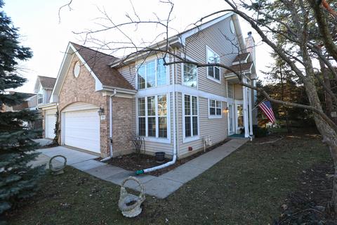 705 Brookvale Dr #D, Wheeling, IL 60090 photo 1