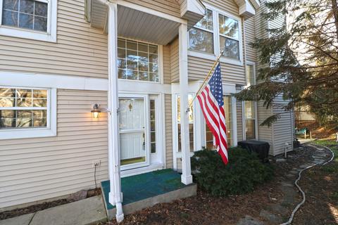 705 Brookvale Dr #D, Wheeling, IL 60090 photo 3