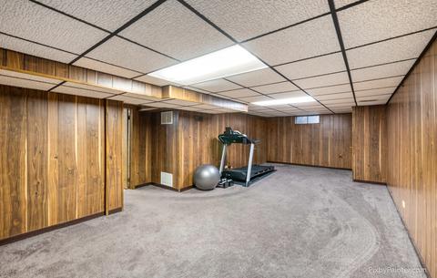 819 Sunset Rd, Wheaton, IL 60189 photo 30
