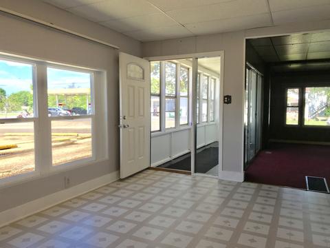 345 S Wall St, Kankakee, IL 60901 photo 3