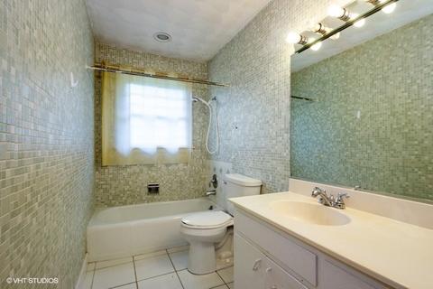 1105 Obrien St, Harvard, IL 60033 photo 8