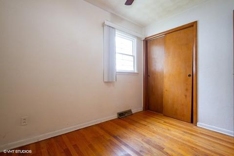 1105 Obrien St, Harvard, IL 60033 photo 6