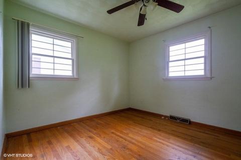 1105 Obrien St, Harvard, IL 60033 photo 5