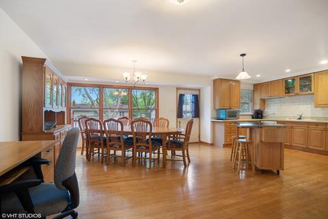 1440 Nottingham Ln, Hoffman Estates, IL 60169 photo 3
