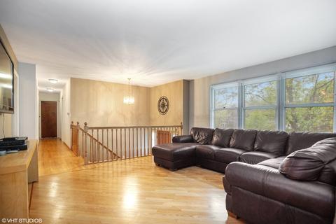 1440 Nottingham Ln, Hoffman Estates, IL 60169 photo 2