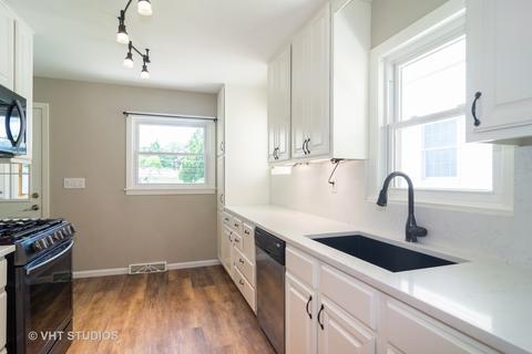114 S Pine St, Mount Prospect, IL 60056 photo 4