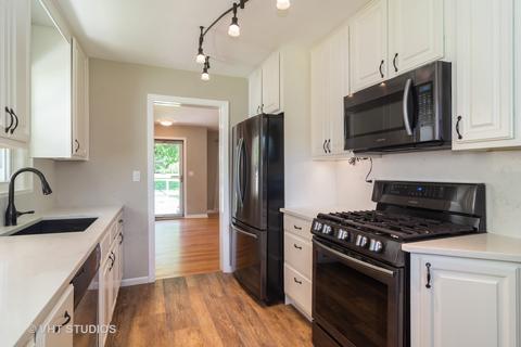 114 S Pine St, Mount Prospect, IL 60056 photo 5