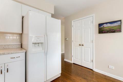 903 E Alder Ln, Mount Prospect, IL 60056 photo 16