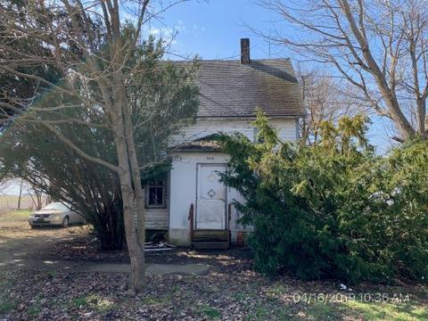 300 E Kirke Gate, Lee, IL 60530 photo 1