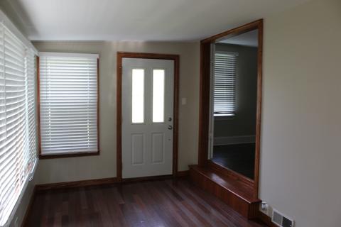 1491 E Lincoln Ave, Des Plaines, IL 60018 photo 3
