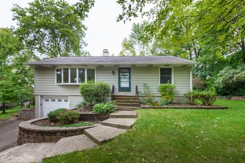 409 Williams Pl, East Dundee, IL 60118 photo 2
