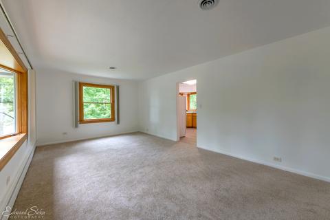 409 Williams Pl, East Dundee, IL 60118 photo 7