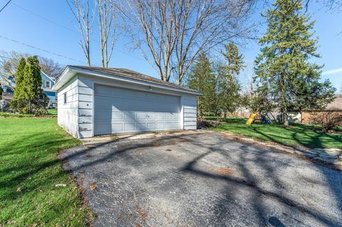 24 W Maple Ave, Roselle, IL 60172 photo 16