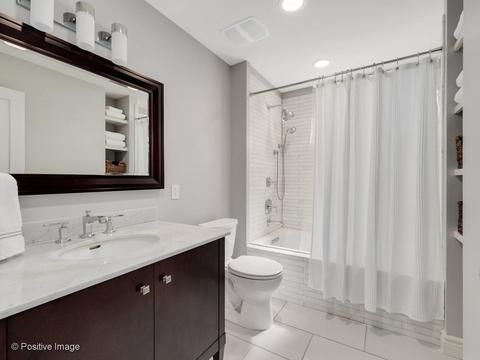 247 E 3rd St, Elmhurst, IL 60126 photo 14
