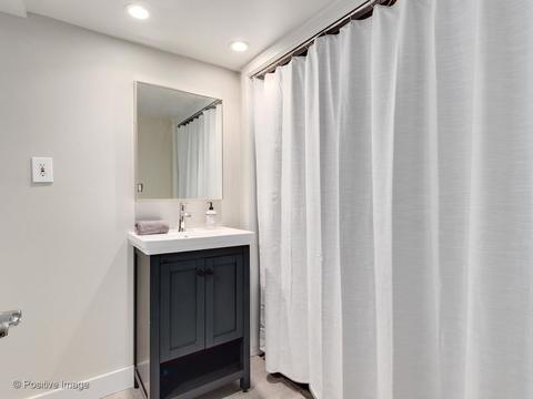 247 E 3rd St, Elmhurst, IL 60126 photo 22