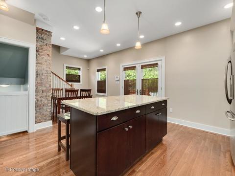 247 E 3rd St, Elmhurst, IL 60126 photo 11