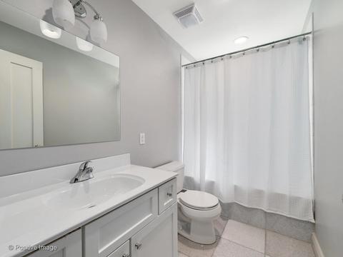 247 E 3rd St, Elmhurst, IL 60126 photo 17