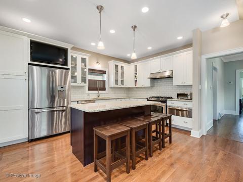 247 E 3rd St, Elmhurst, IL 60126 photo 9