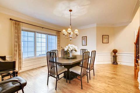 2081 Windham Cir, Wheaton, IL 60187 photo 8