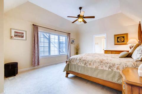2081 Windham Cir, Wheaton, IL 60187 photo 17