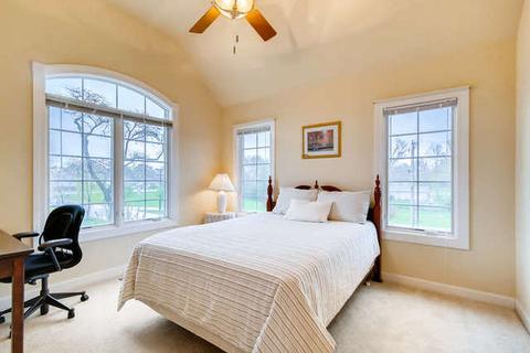 2081 Windham Cir, Wheaton, IL 60187 photo 21