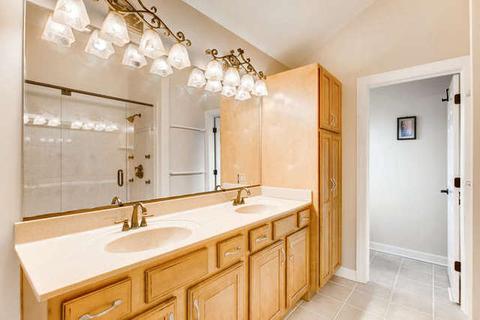 2081 Windham Cir, Wheaton, IL 60187 photo 19