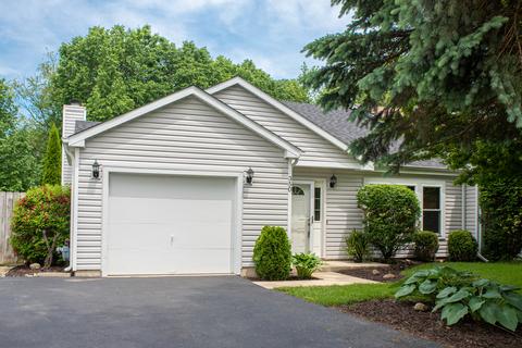 350 Chaparral Cir, Elgin, IL 60120 photo 1