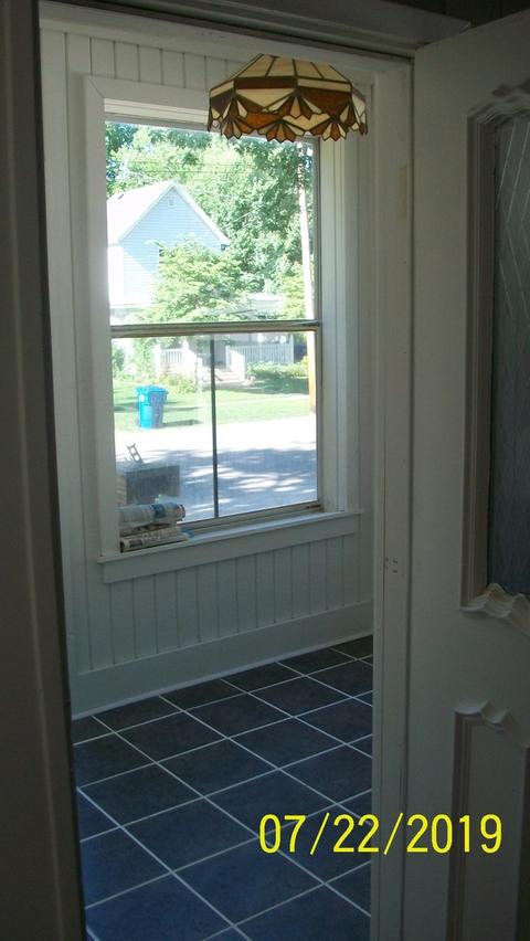 457 E Cherry St, Watseka, IL 60970 photo 5