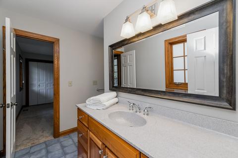 610 N Wright St, Naperville, IL 60563 photo 19