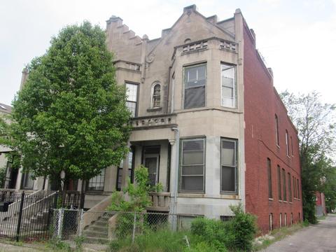 417 E 45th Pl, Chicago, IL 60653 photo 1