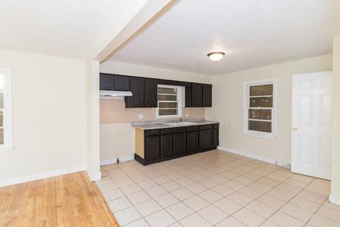 85 E 146th St, Harvey, IL 60426 photo 6