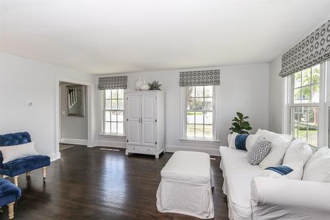 4350 Haman Ct, Hoffman Estates, IL 60192 photo 4