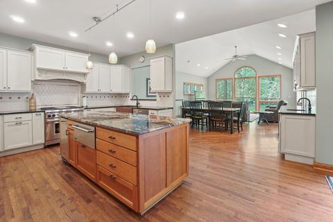1440 Forest Dr, Glenview, IL 60025 photo 8