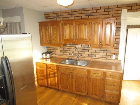 309 E James St, Eureka, IL 61530 photo 11